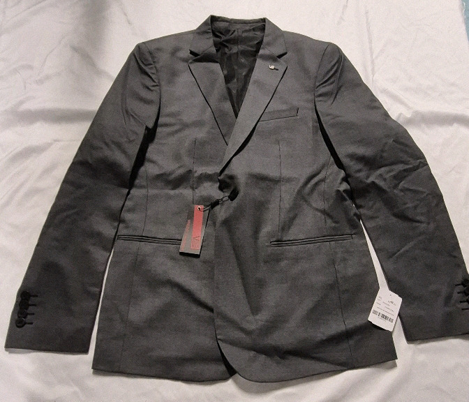 New sz 34R Men's Vincent D'Amerique Suit Jacket Retails for $178
