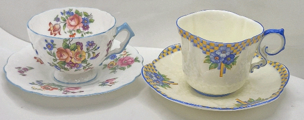 2 Vintage Aynsley Teacups & Saucers - Floral Pattern