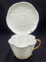 Shelley Green Flower-shaped Bone China Teacup Rings True