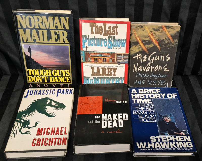 6 Vintage Hardcover Novels - Jurassic Park++