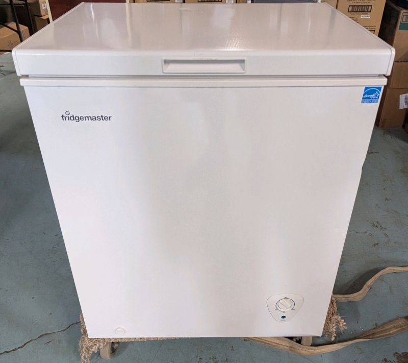 As New Fridgemaster 5 Cubic Foot Chest Freezer. Measures 20.5" (depth) by 27.5" (wide) by 33" (height)