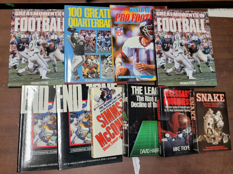 NFL Football Memorabilia / History Books . 10 Books