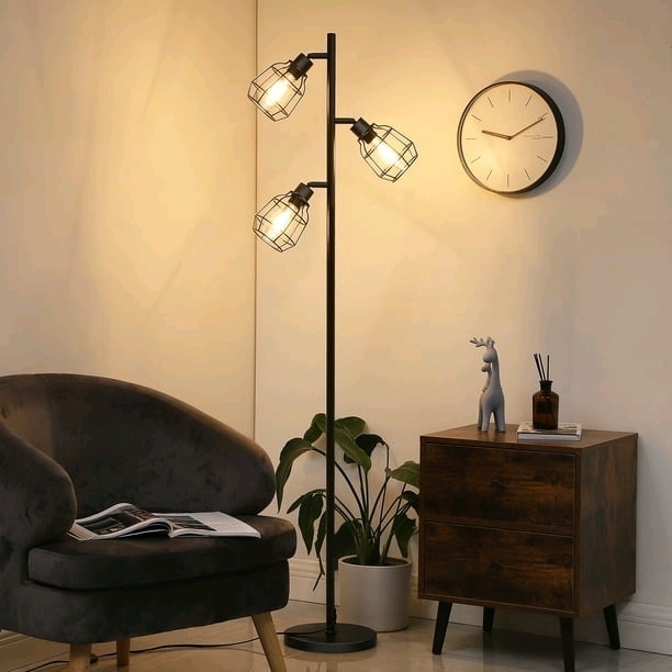 New EDISHINE Tree Floor Lamp. Industrial Style 3-Light Standing Lamp. 65" Tall. Retails for $64