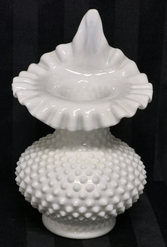 Stunning FENTON MILK GLASS HOBNAIL RUFFLED VASE 8" Tall