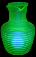 [Rare] Vintage FRIGIDAIRE Frosted Uranium Glass Beverage Server with Lid, 8" Tall, No Cracks, Small Chips & Fleabites Along Rims