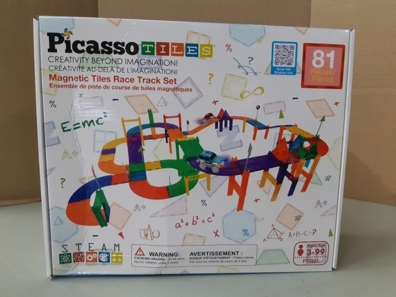 New Picasso Tiles Magnetic Tiles Race Track Set 81 pieces and two magnetic cars, ages 3 to 99