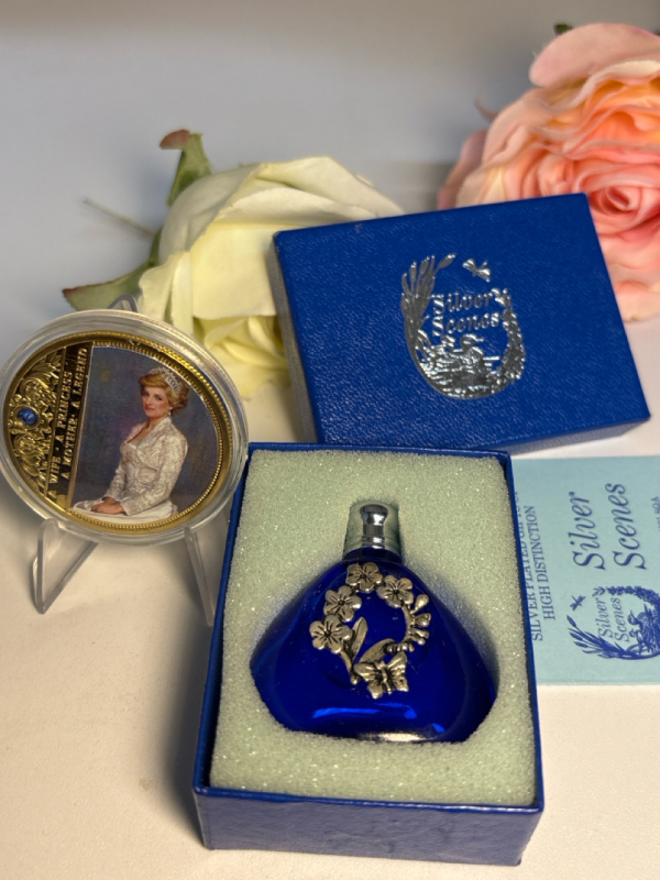 American Mint 70mm Portraits of a Princess Diana - A Princess Medal / Silver Scenes Cobalt Blue Floral Perfume Bottle UK Wales Box Approximately 2 x 1.5 inch See description for more<br/>
