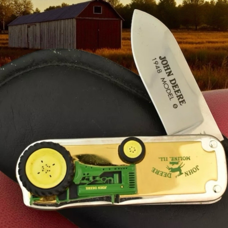 Franklin Mint John Deere Collectors Knives Carrying Case Boxed With COA and Packaging Box approximately 2 x 10 inch