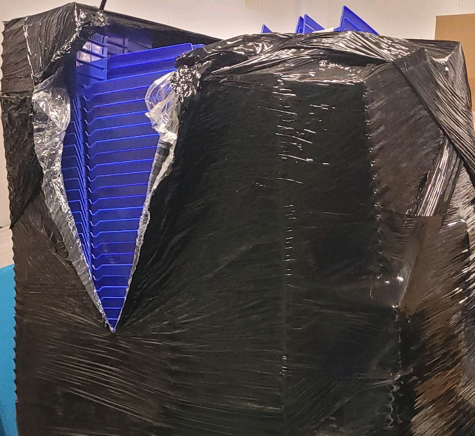 [Vendor Lot] 500+ Plastic Shelf Storgae Bins . Bins Measures 12"&times;4"&times;4" . Blue .