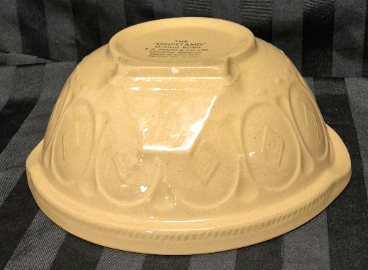 Vintage 8.5" T. G. GREEN'S GRIPSTAND MIXING BOWL CHURCH GRESLEY PATTERN