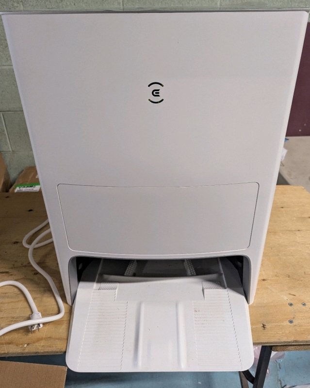 Ecovacs Deebit T20 Omni Floor Cleaning Robot.