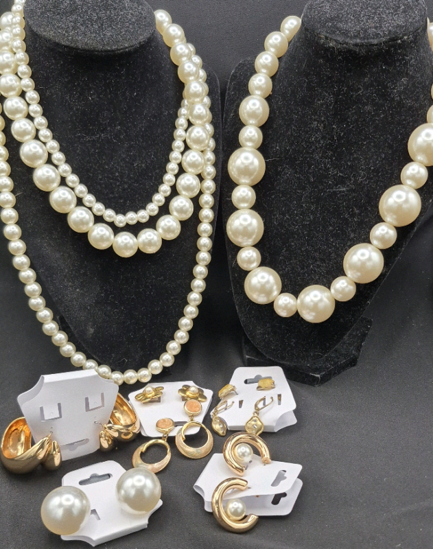 Beautiful Modern Statement Jewelry - Necklaces & Earrings
