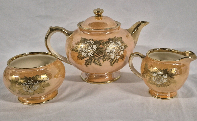 Stunning Vintage Gibsons Lustre Tea Set - Staffordshire, England