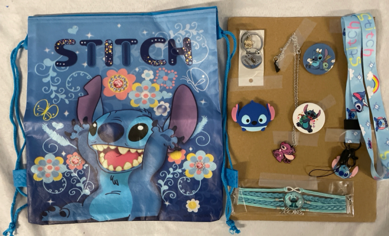 New 8 pc Disney STITCH Collection | Phone Holder, Pendant, Bracelet, Key Ring, Lanyard, Pins and a Bag! Everybody loves Stitch!