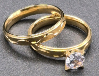 New sz 10 Beautiful Ring Set - Band & Solitaire Stone
