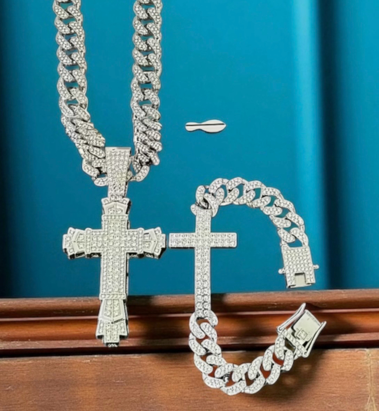 Iced Out Statement Cross with Iced Out Bracelet Cross 3.5&rsquo;&rsquo; with Bale Cuban Chain 22 &lsquo;&rsquo; Double Safety Box Clasp - Bracelet 8&rsquo;&rsquo; Double Safety