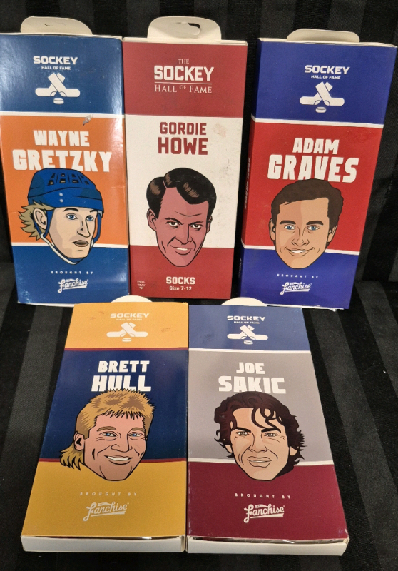 5 New in Box sz OS Sockey Hall of Fame Socks - Wayne Gretzky, Gordie Howe, Adam Graves, Brett Hull & Joe Sakic