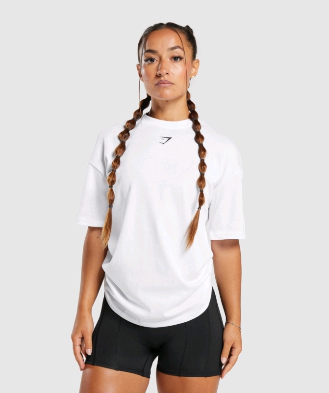 New Medium Women's Gymshark Power Oversized T-Shirt.