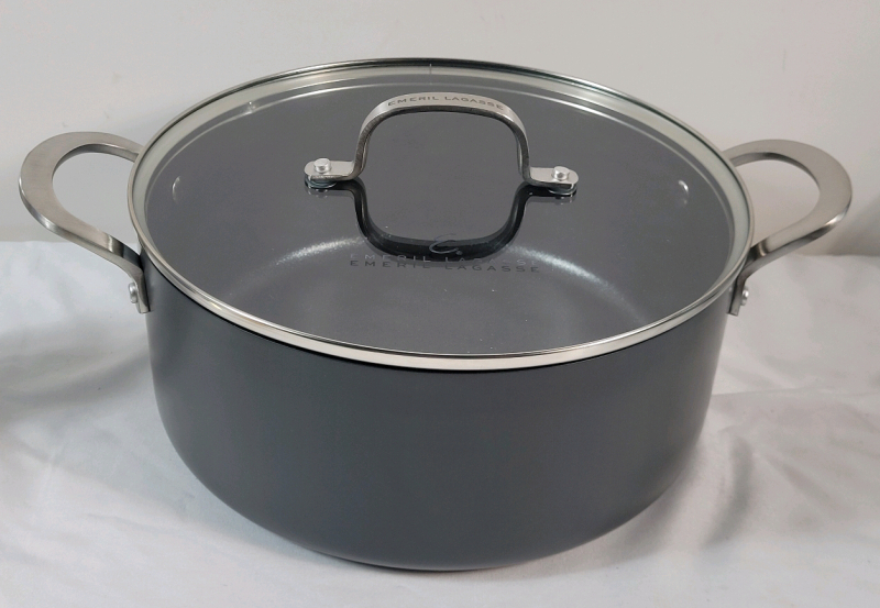 As New - Emeril LaGasse 5.5qt. Hard Anodized Nonstick Stock Pot w/Lid . Lid as small dent on edge