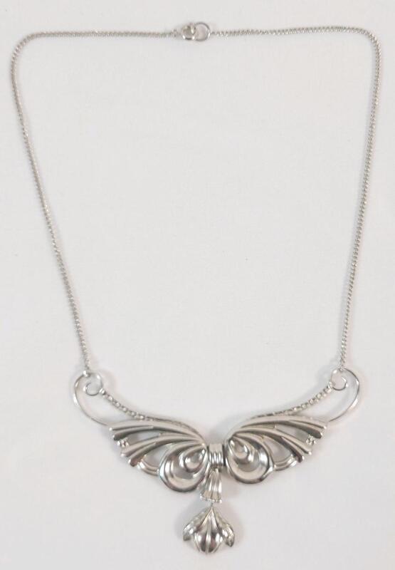Bond Boyd Sterling Silver Butterfly / Bird Style Necklace . Chain measures 15.5"