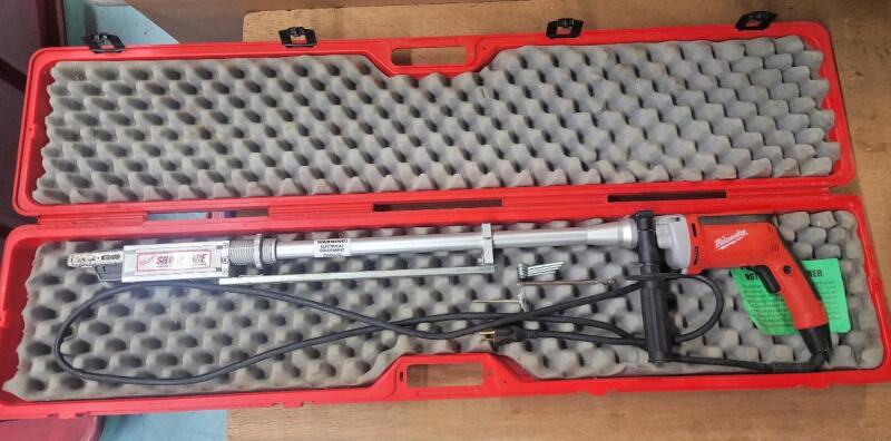 Milwaukee Sharp-Fire Heavy Duty Screw Driver w/Case . Tested Working .
