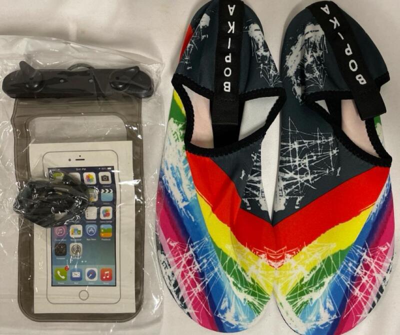 New Sz Eur42-43 Water Shoes with Waterproof Phone Holder