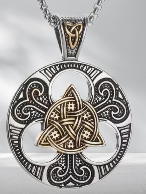 Exquisite Vintage Celtic Knot Trinity Pendant Necklace Irish Knot Round Pendant approximately 1.5&rsquo;&rsquo; without bale Chain 22 inch