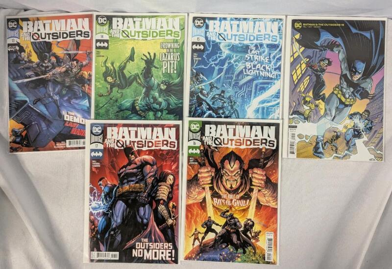 6 DC Batman & the Outsiders Comics. Consecutive Run Issues 13-17 With Varient Duplicate of 15