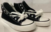 New Sz 38 Unisex Hi-Top Running Shoes