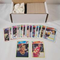 1988-89 O Pee Chee NHL Hockey Trading Card Set , No.1 - No.264 . Calgary Flames Cup Win Sub-Set Not Included . Includes Brett Hull RC & Joe Nieuwendyk RC
