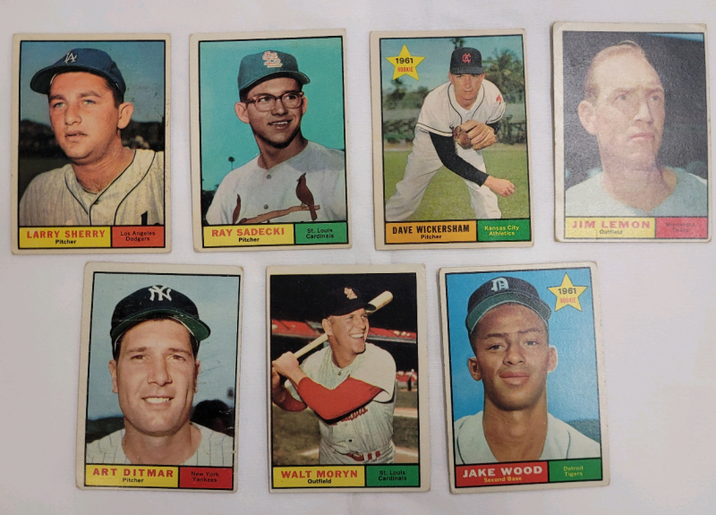 Vintage 1961 Topps MLB Baseball Trading Card Singles , Seven (7) Trading Cards