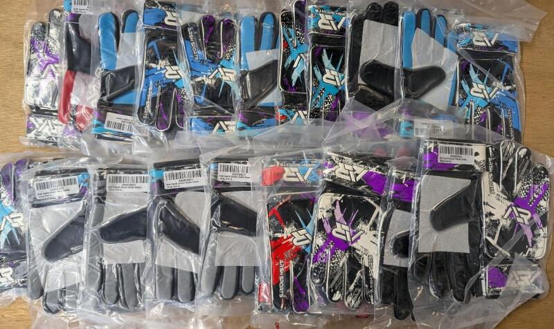 20 New Arsh Sports Soccer Goalie Gloves. Various Sizes & Colours.