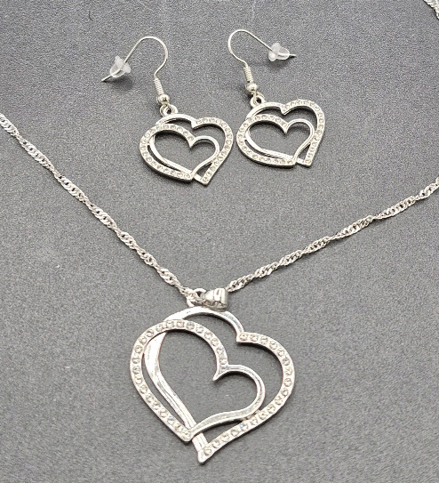 New Stunning Jewelry Set - Heart Earrings & 16" Necklace