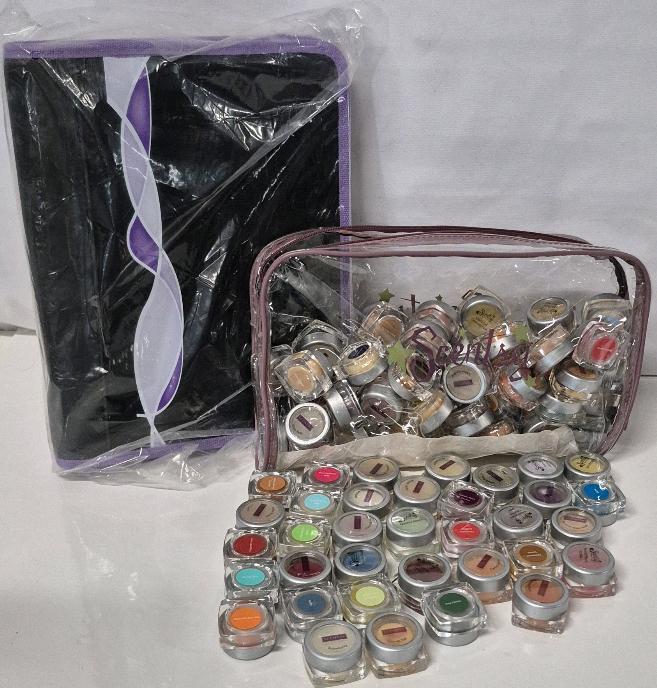 88 Scentsy Testers Various Scents with Case and Zip Binder
