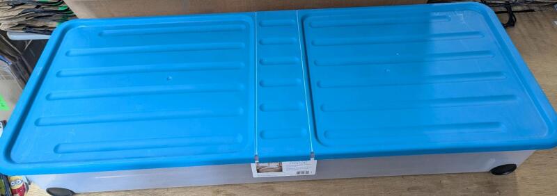 Gracious Living Storable Home Wheeled Under the Bed Storage Container. 42" by 16.5" by 6.5" (with Lid)