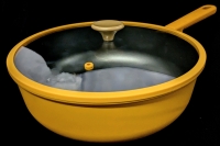 New CAROTE 11" Nonstick 3.5" Deep Pan with Lid, Non-Stick Induction Compatable, Lemon Drop Color