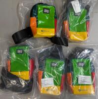 5 New D&ograve;ng D&ograve;ng S&agrave;i G&ograve;n Colourblock Cross Body Bag. 4" by 6" by 2" Not Including Strap.