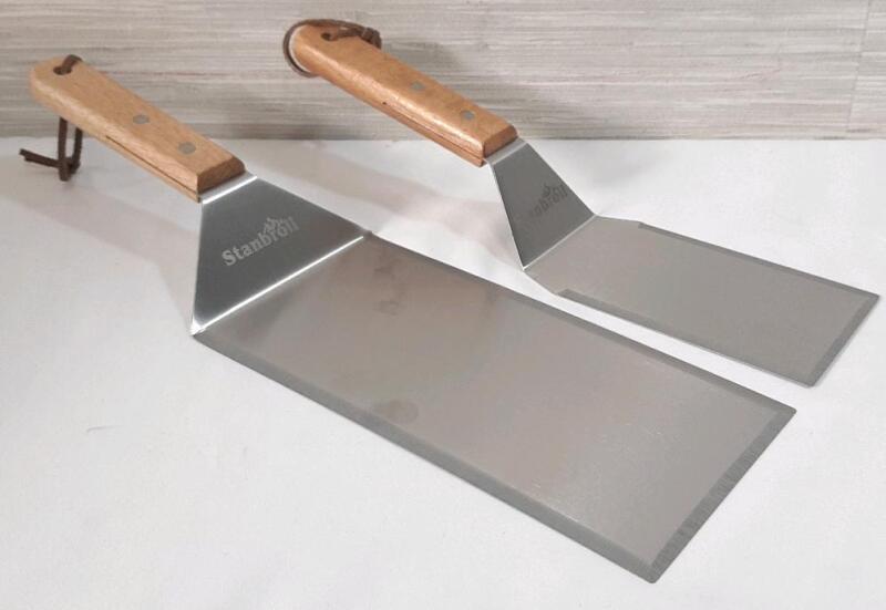 2 New Stanbroil Metal Spatulas (Large Spatula is 14&frac12;" Long, Metal Piece is 4" Wide, Small Spatula is 11" Long, Metal Piece is 3" Wide)
