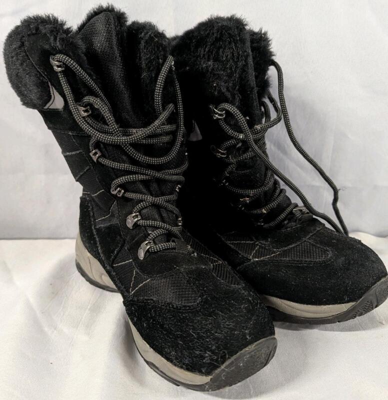 Size 8m Khombu Waterproof Boots. Mild Wear Present.