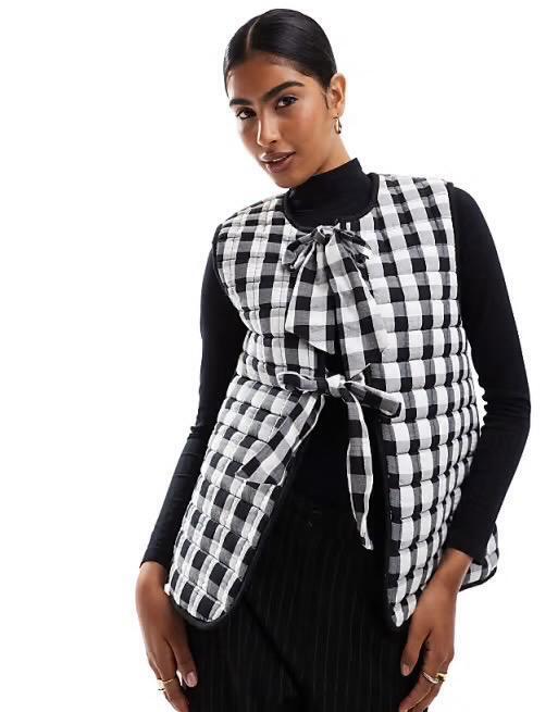 New ASOS DESIGN Quilted Gilet with Bows in Mono Gingham - Size Small