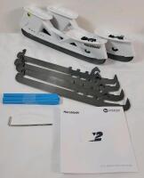 New - Marsblade i2 Hockey Skate Holder Kit , Size 272 (skate size 8 - 8.5) . Kit Includes i2 Blade Holder (pair) , 6 Blades & 5 Pairs Radius Inserts & Tool . Retail $175
