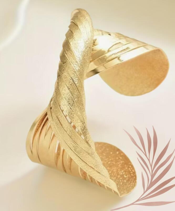 Bohemian Wide Cuff Bracelet Vintage Style Twisted Open Cuff Textured and High Polish 2.25&rsquo;&rsquo; diameter 1.4&rsquo;&rsquo; open back