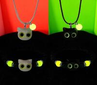 4pcs Luminous Glowing Cat Beaded Bracelet and Necklace Set Adjustable Glow-in-the-Dark Flex Bracelet Necklaces 16&rsquo;&rsquo; 1.5&rsquo;&rsquo; extender