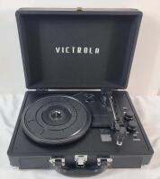 Victrola " The Journey " 3-Speed Suitcase Turntable / Record Player w/Bluetooth Streaming . Tested Working .