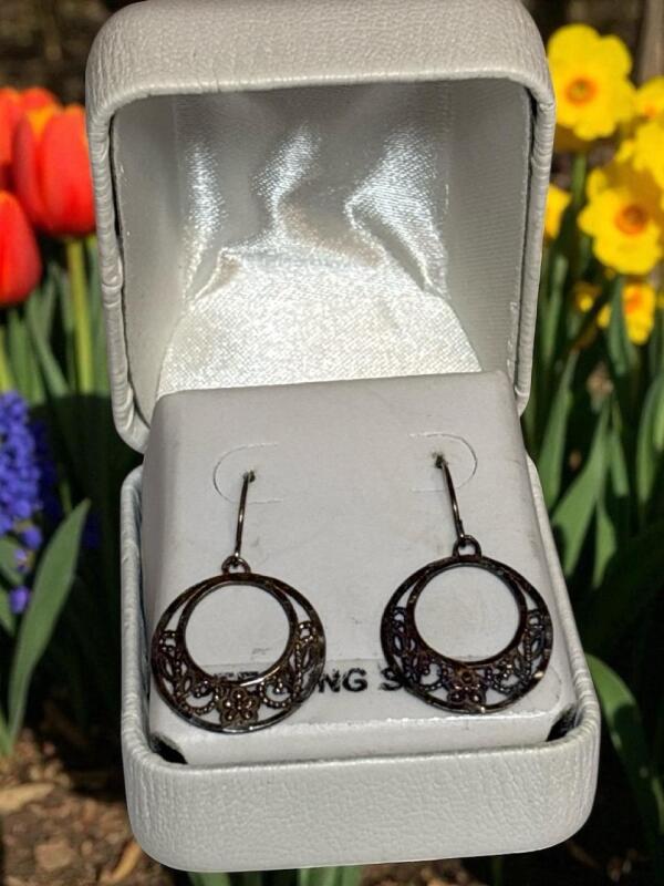 Marked 925 ZED Sterling Scrolled Drop Round Hoop Earrings Sheppard Hooks stamped 1&rsquo;&rsquo; Open Drop Hoop in Hard Case