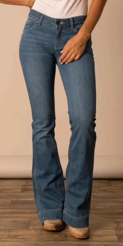New - Size 2W/34L Women's Kimes Ranch Lola Soho Mid-Rise - Wide Flare Jeans . Fabric: 93% Cotton | 6% Polyester | 1% Elastine . Retail $168