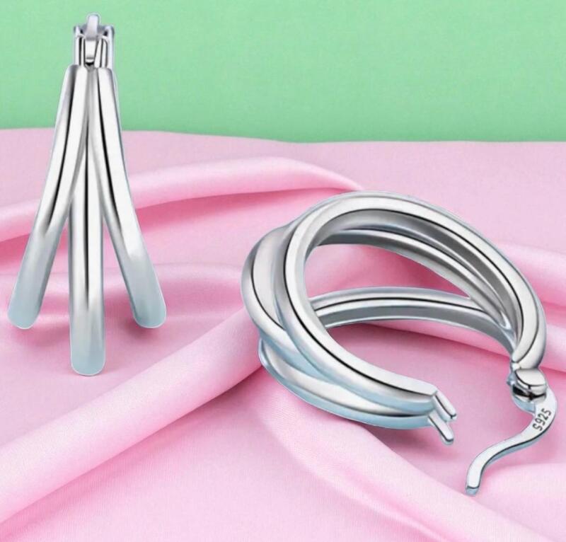 Marked 925S 3 Ring Classic Hoop Pierced Earrings .75&rsquo;&rsquo; drop approximately