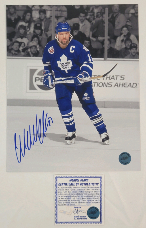 Toronto Maple Leafs Wendel Clark Signed 8"&times;10" Photo w/COA from A.J. Sports World