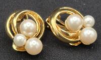 Vintage Vendome Faux Pearl Earrings Clip-ons 1.15" Long