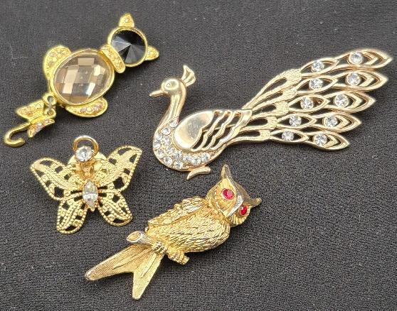 4 Vintage Animal Brooches & Pin - Cat, Owl, Butterfly+